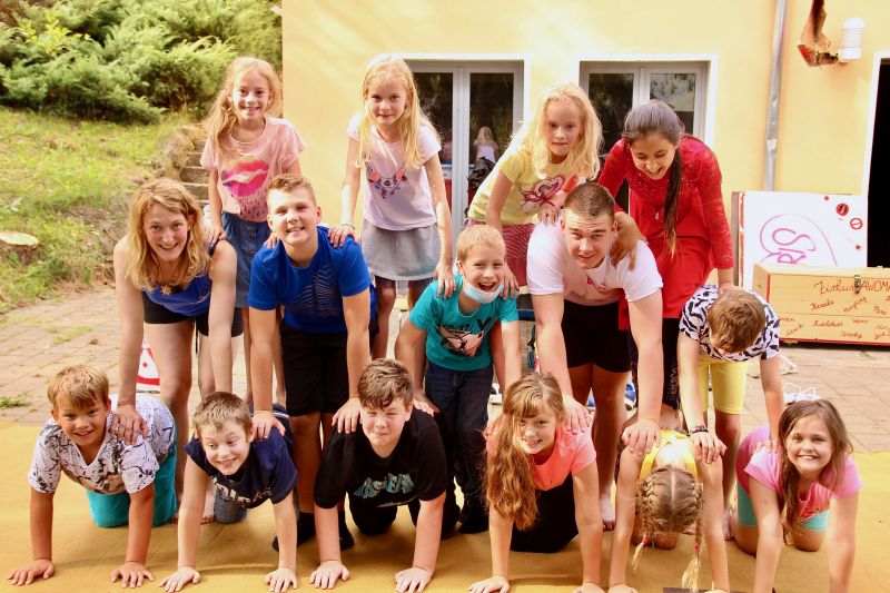 Akrobatik & RolaBola im Jugend- und Familienhaus Rudolstadt